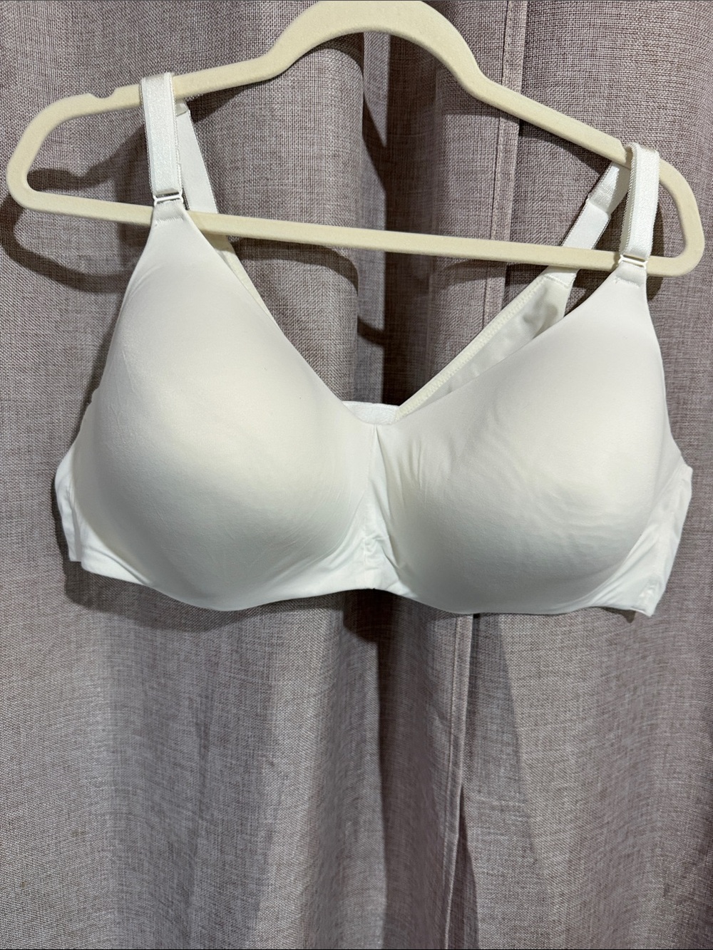 Seamless Wireless T-Shirt Bra in White - Women Intimates